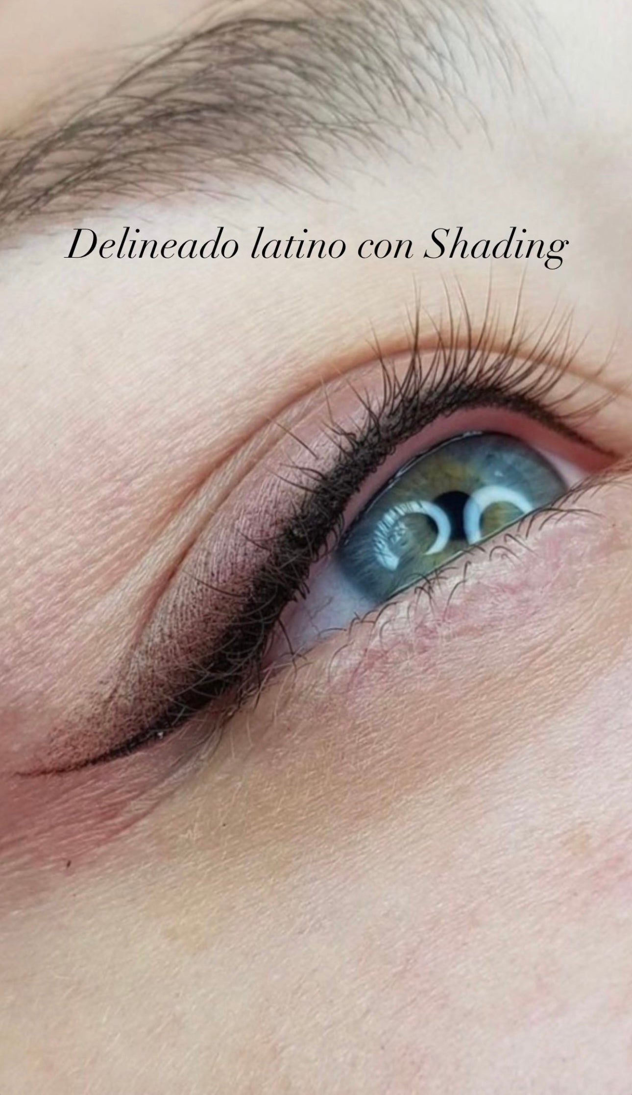 Delineado de Ojos - Servicio Profesional